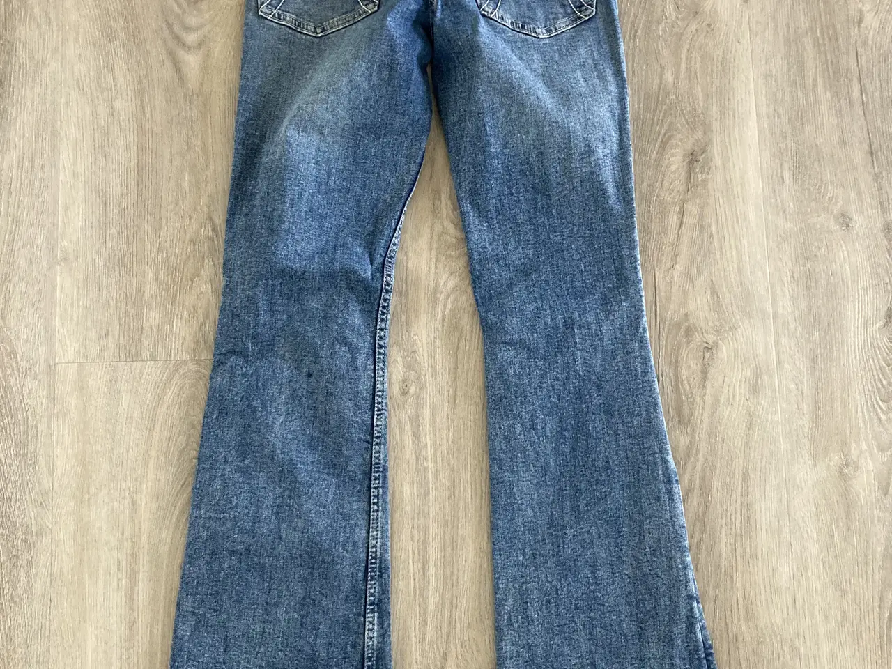 Billede 2 - Cowboybukser str. 34 fra Gina Tricot
