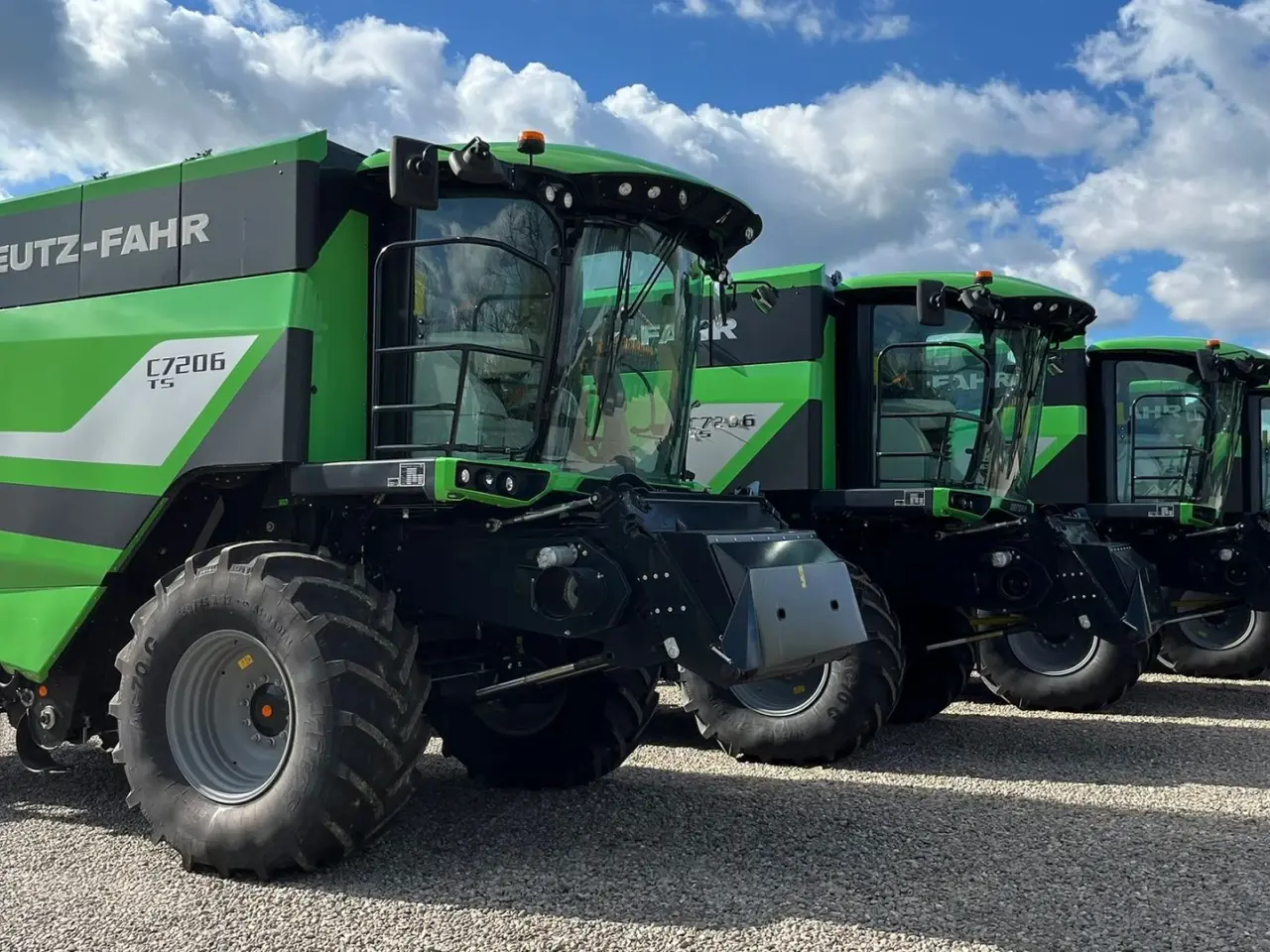 Billede 3 - Deutz-Fahr C7206 With 24feed - 7.2m header. New and unused Combine together with 7.2m header