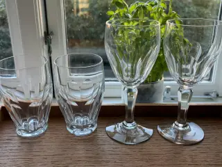 WINDSOR KRYSTAL 6 rød + 6 vand - Kastrup Glasværk