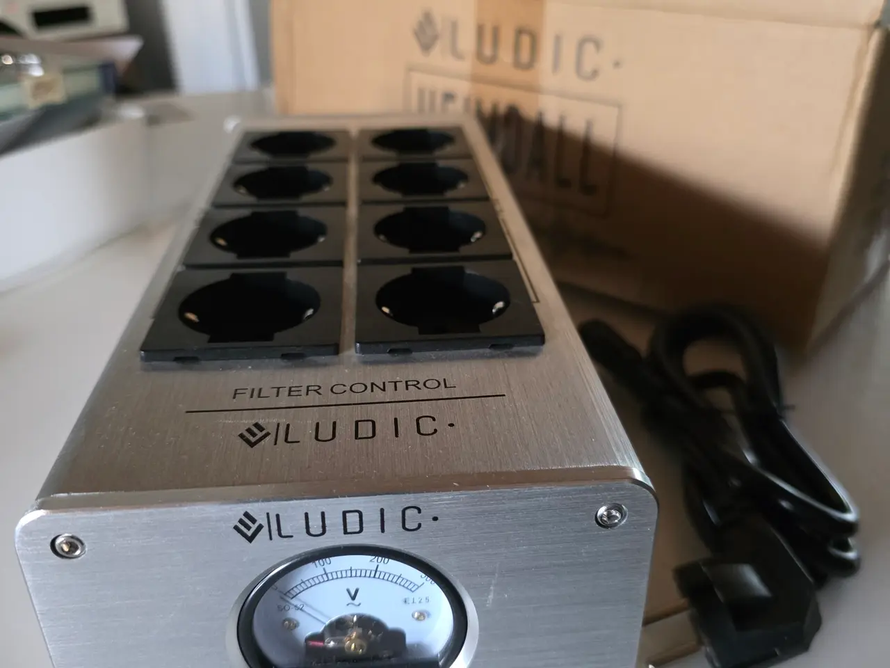 Billede 2 - LUDIC HEIMDALL Hifi 8-vejs strømfilter, netfilter