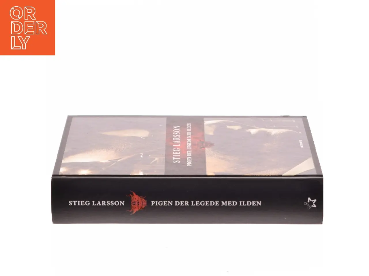 Billede 2 - Pigen der legede med ilden af Stieg Larsson (Bog)