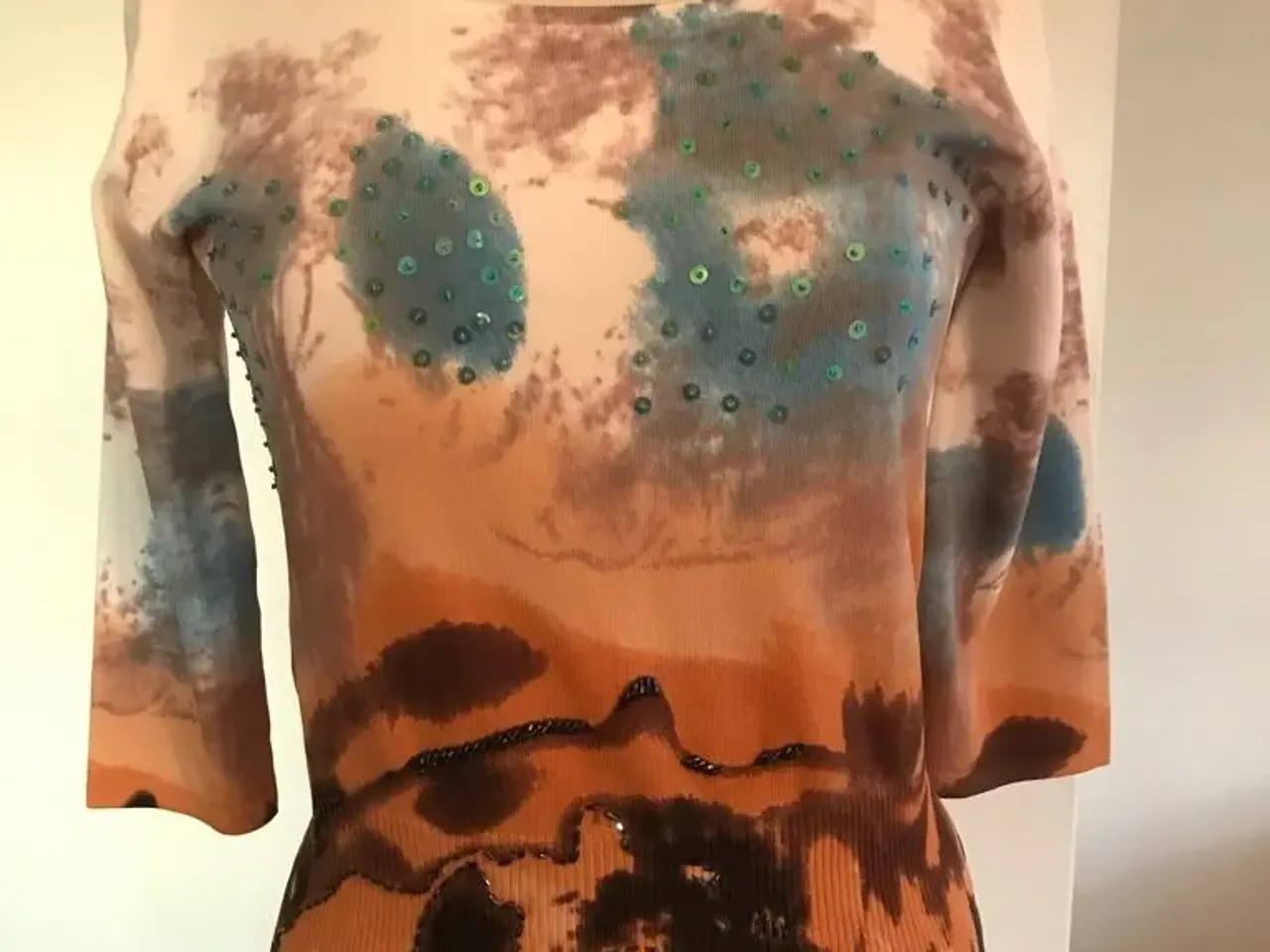 Billede 1 - Bluse med palietter