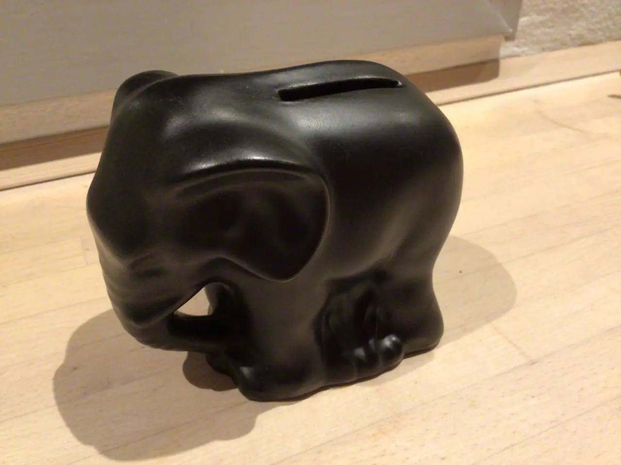 Billede 1 - Lyngby sparekasse elefant