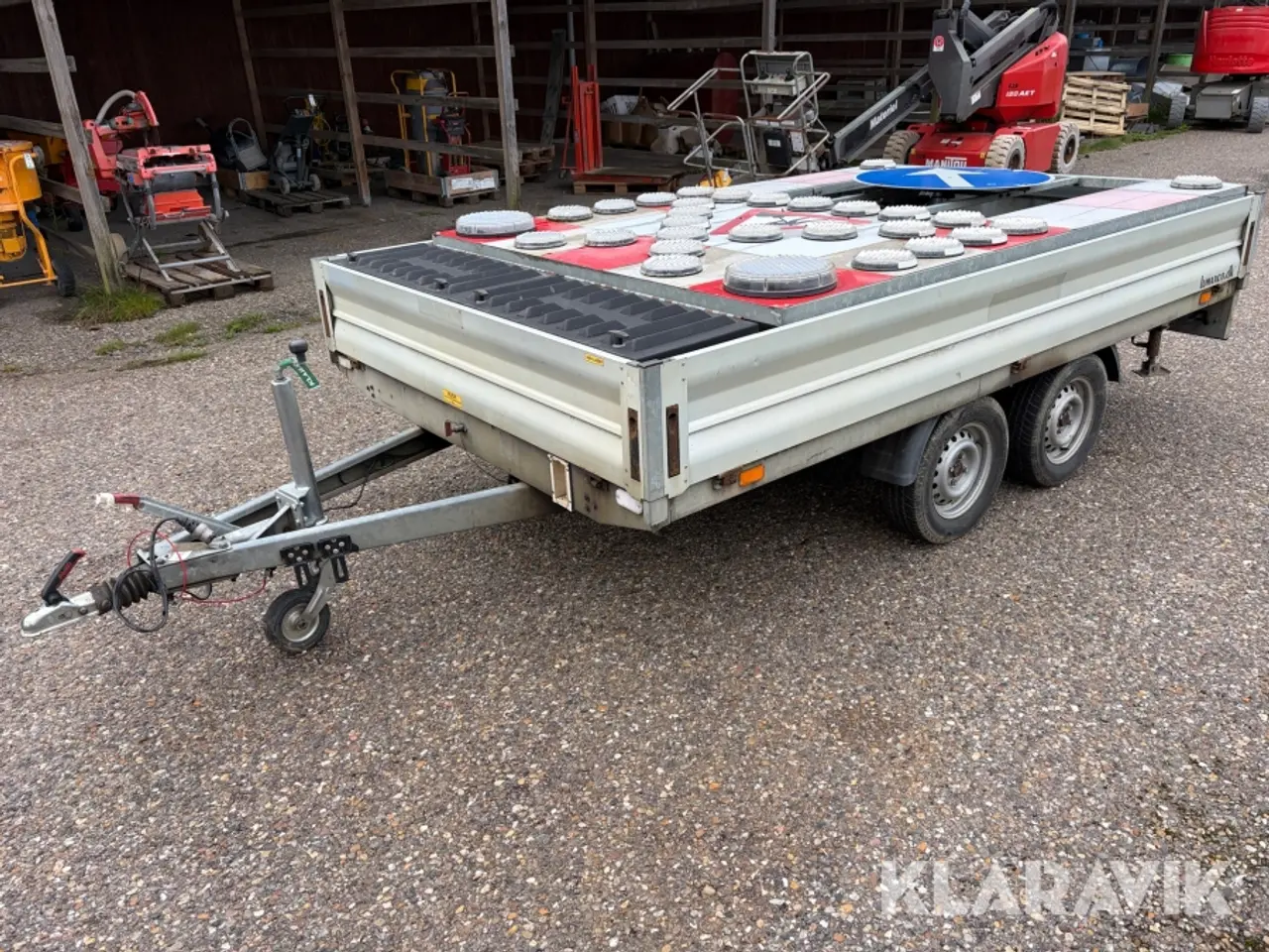 Billede 1 - Skiltevogn Vezeko - 1300kg