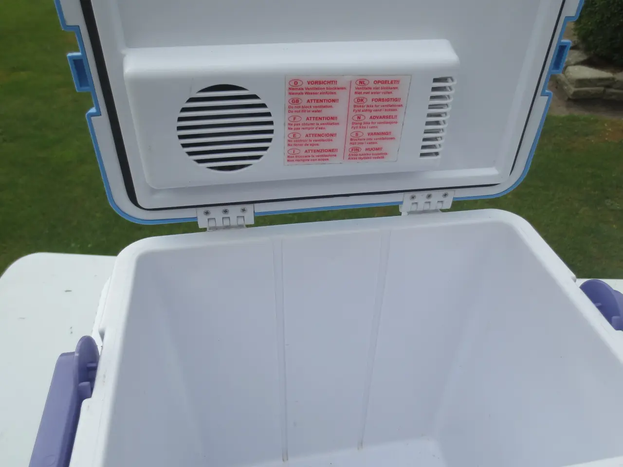 Billede 5 - 1 stk Coolstuff Kølertaske/Boks til 220 /12 Volt