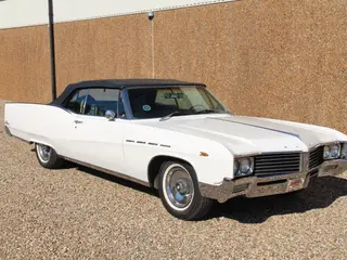 Buick Electra Custom 225 Cab