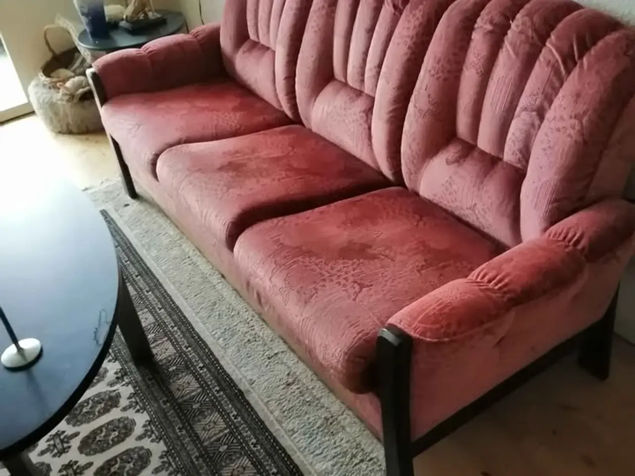 Billede 1 - Sofa ,2 stole og 2 fodskamler 