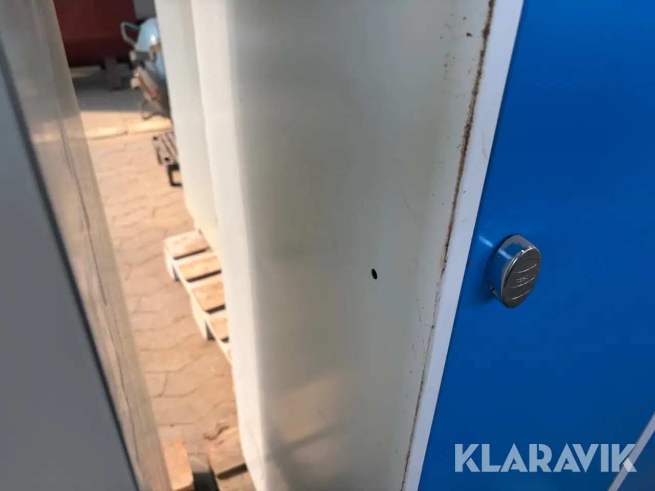 Billede 7 - Skab i metal