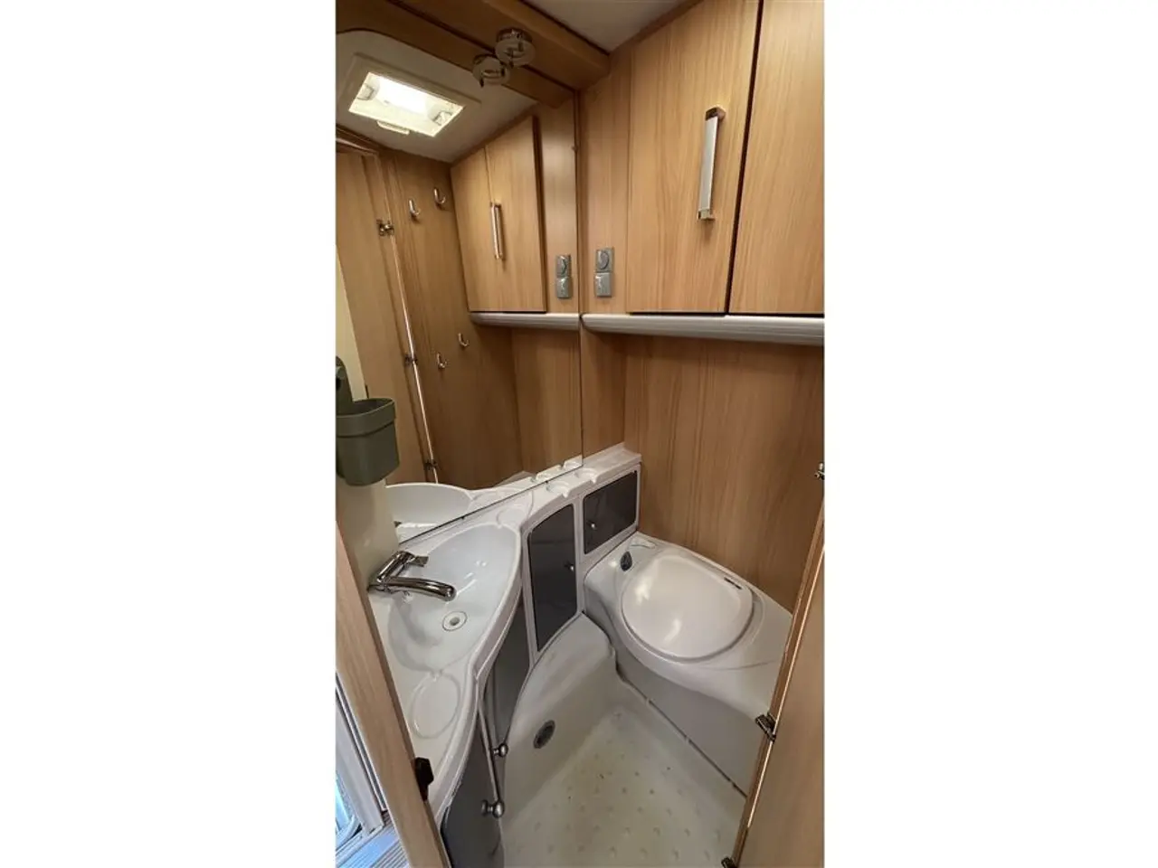Billede 10 - 2009 - LMC Cello 440 D Pæn og velholdt campingvogn