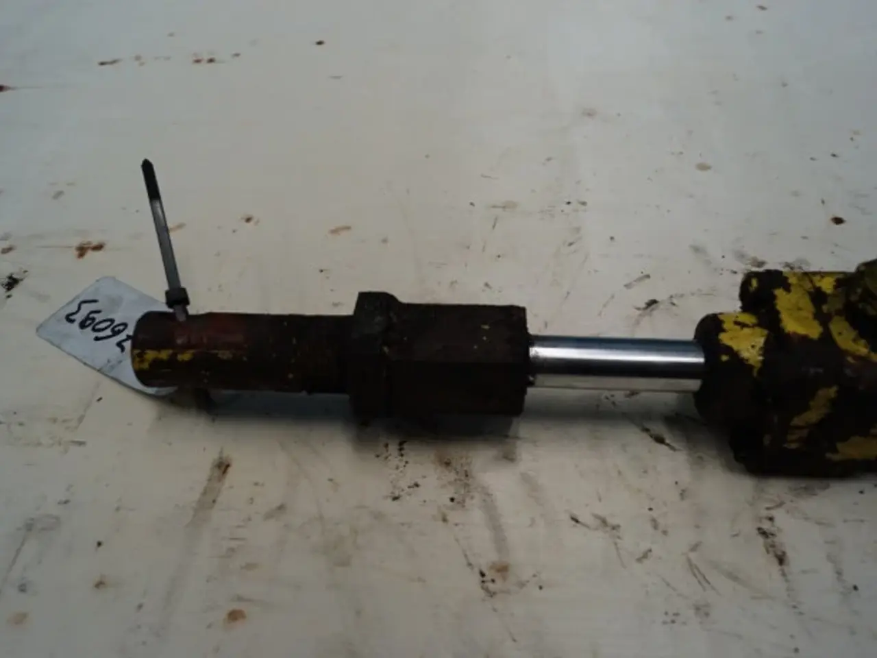 Billede 1 - New Holland 1500 Cylinder 80376093