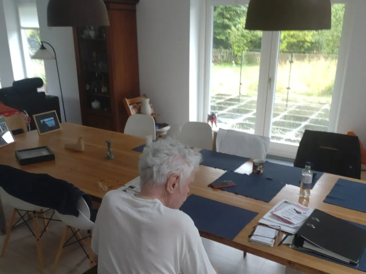 Billede 2 - Langbord Massivt