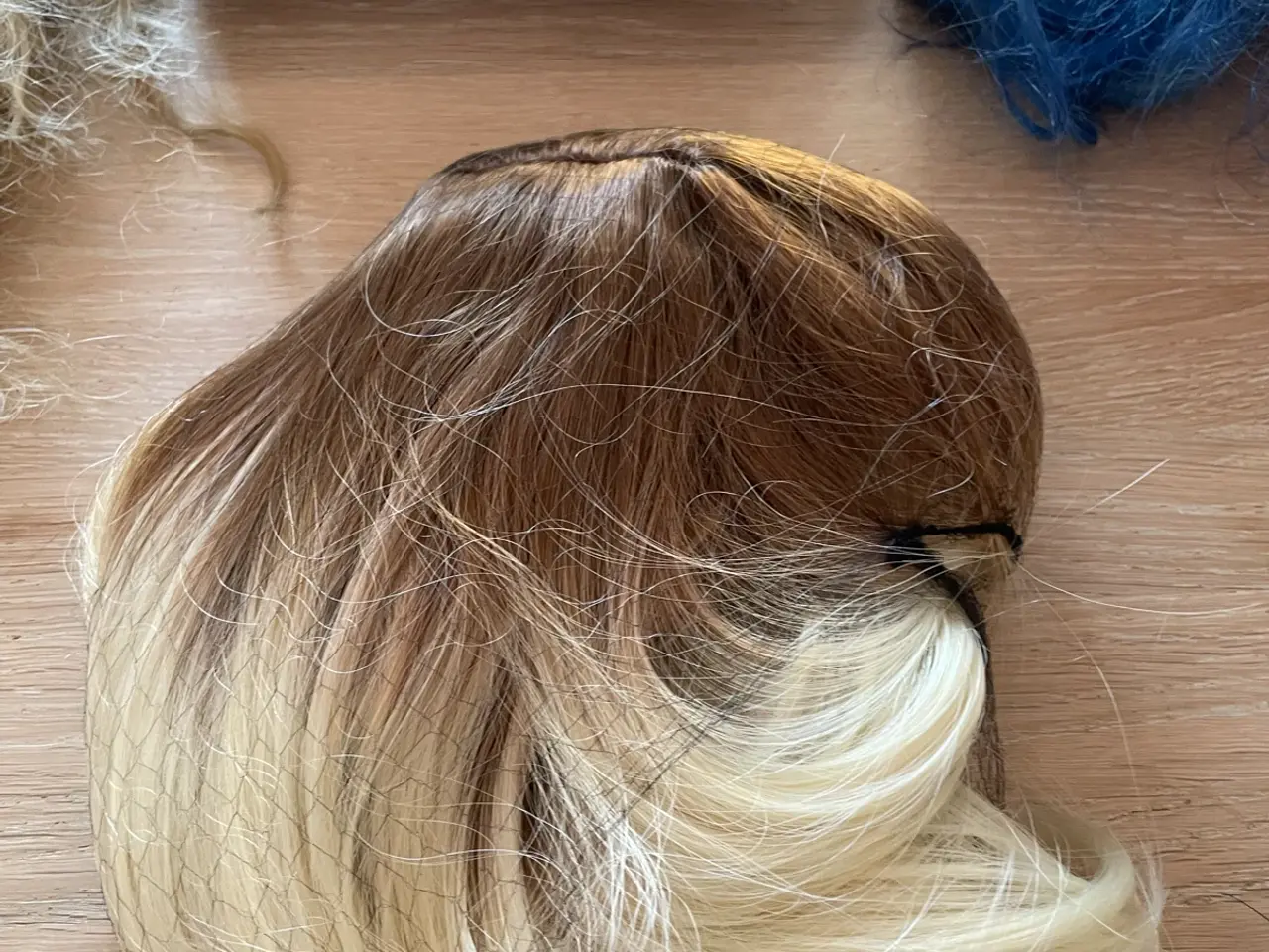 Billede 10 - Disney kjoler slag parykker