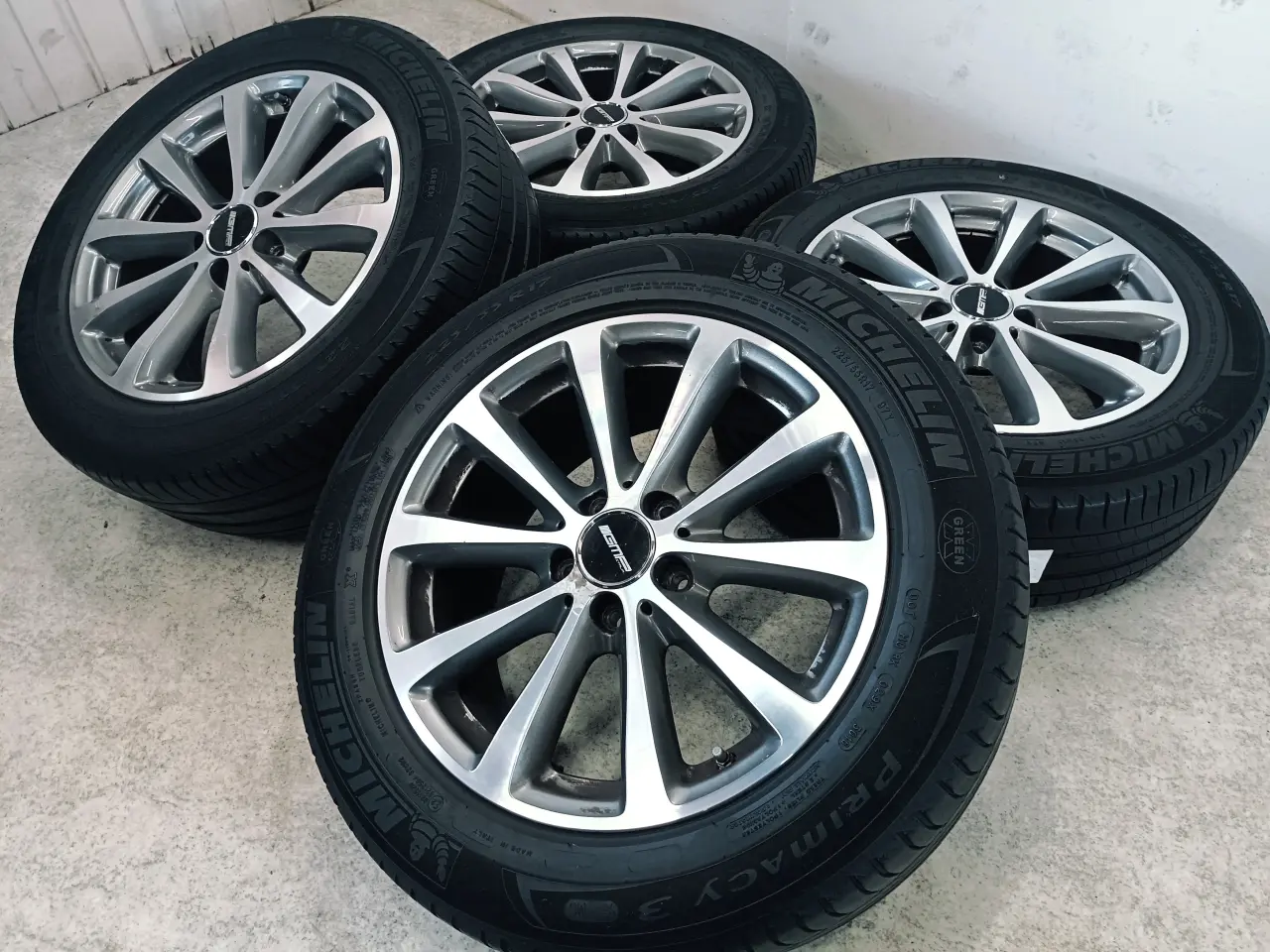 Billede 2 - 5x112 17" ET40 nav 66,6ø Mercedes sommersæt inkl.T