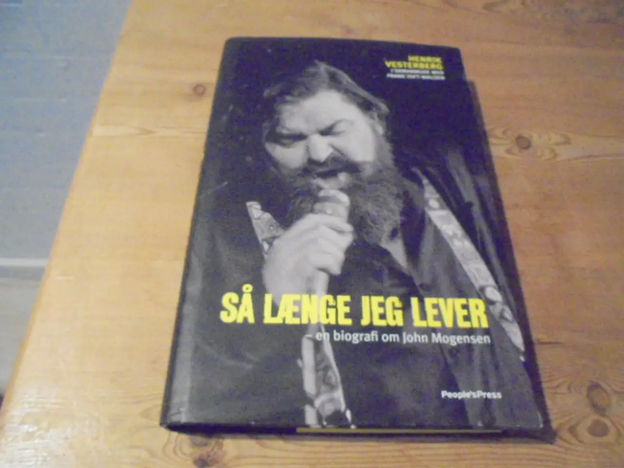 Billede 1 - Så længe jeg lever – en biografi om John Mogensen