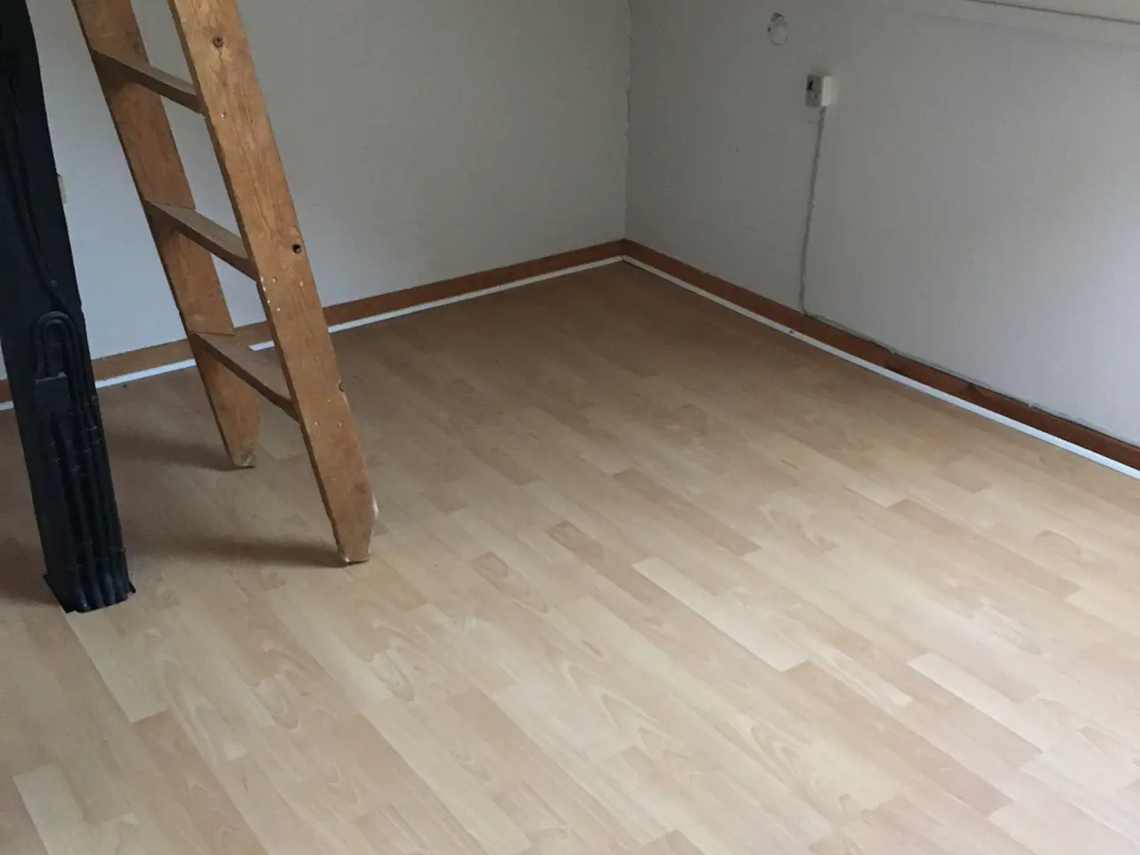 Billede 13 - Hus til salg (Håndværkertilbud)