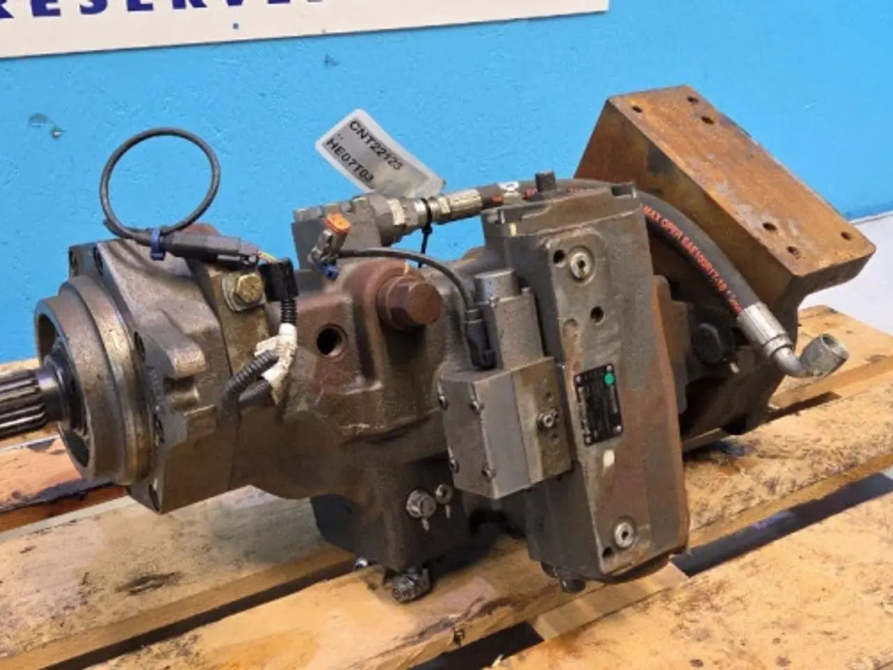 Billede 19 - New Holland T8.320 Hydrostatisk Pumpe 84393724