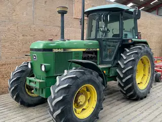 John Deere 3640