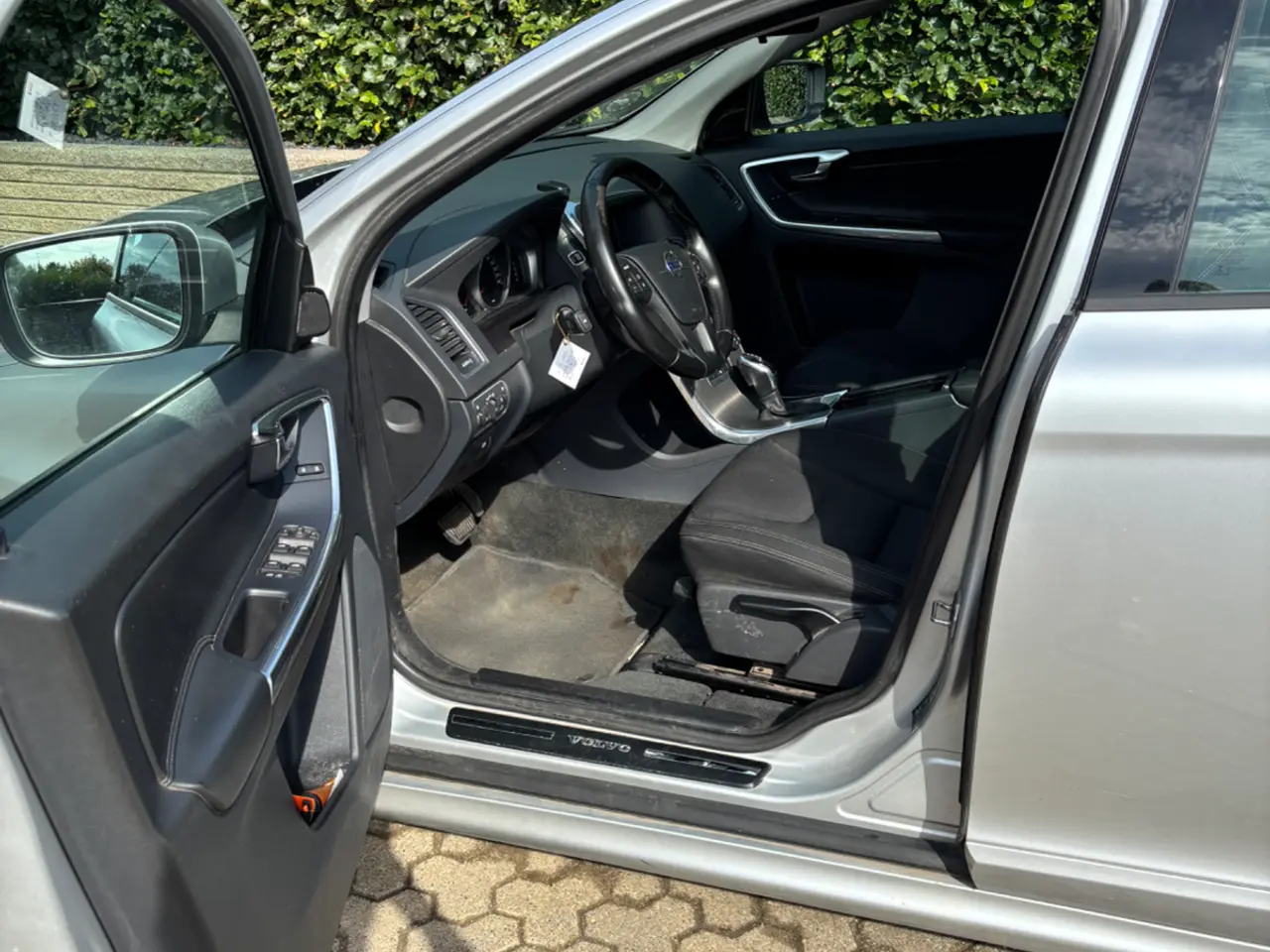 Billede 5 - Volvo XC60 2,0 D4 190 Momentum aut.
