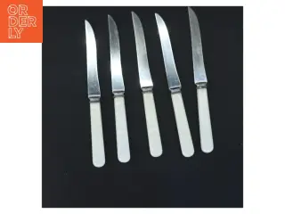Sæt med fem knive (str. 18 cm)