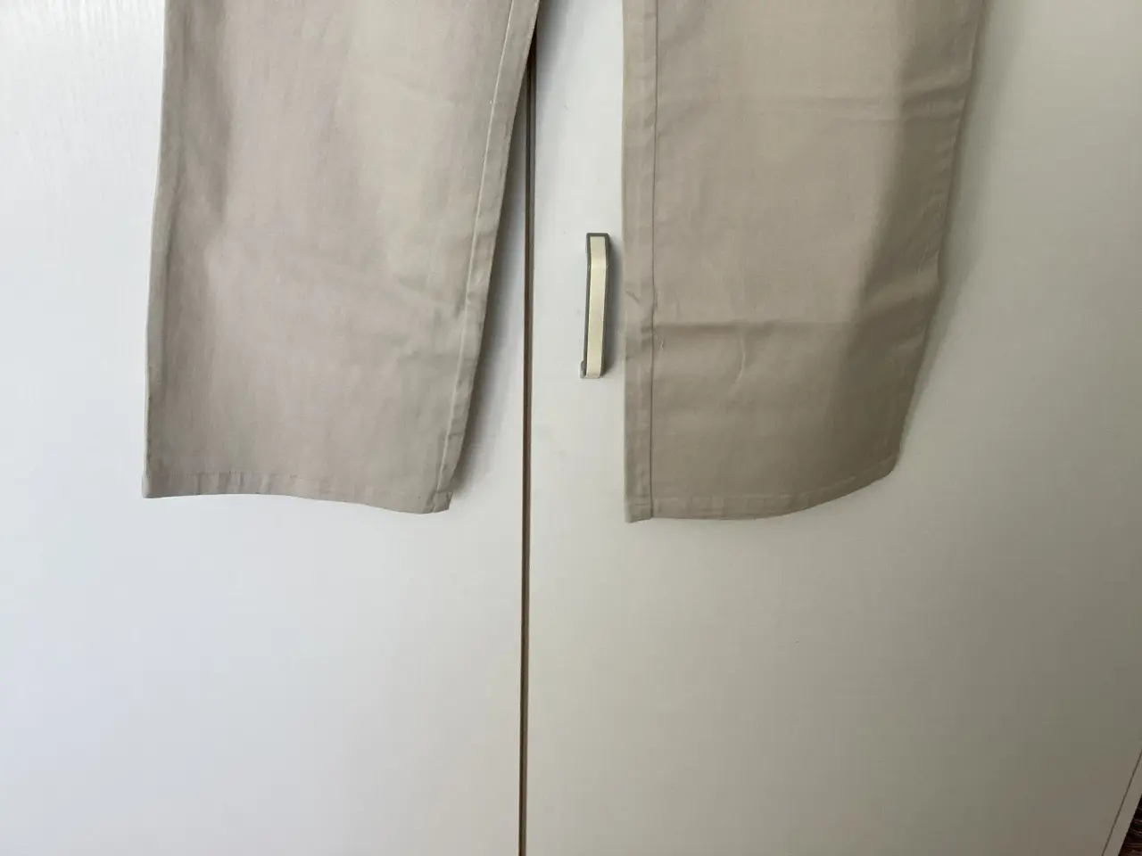 Billede 3 - Nye beige farvet bukser