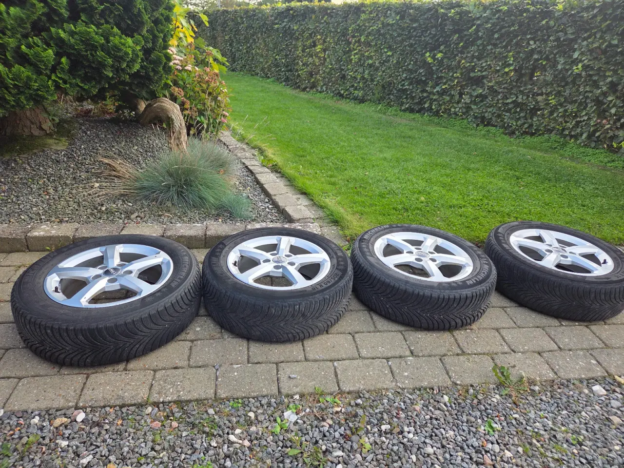 Billede 1 - Audi alufælge 16"