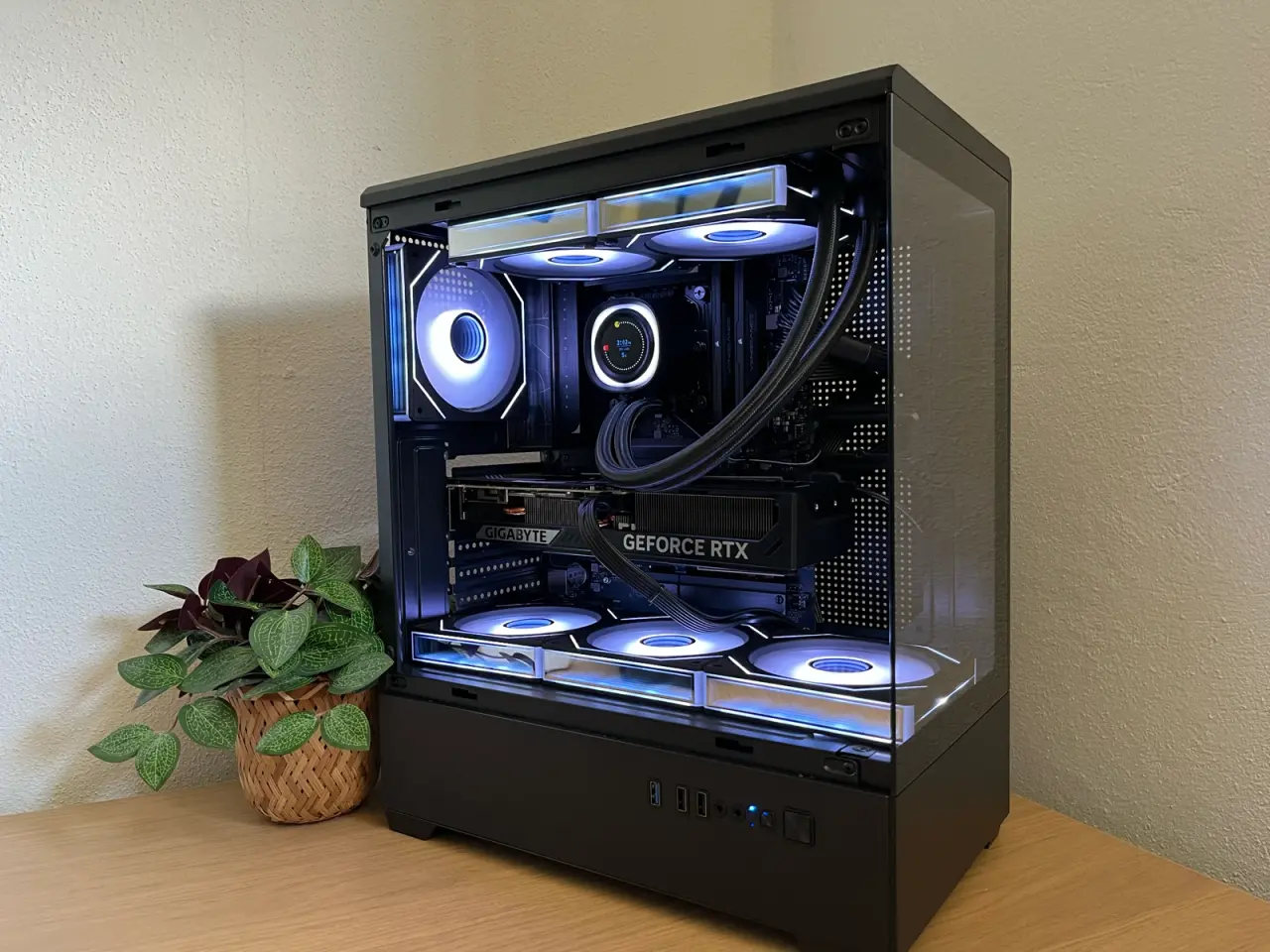 Billede 1 - 🔥 MONSTER GAMING-PC – RTX 5070 / i7-14700KF / 64G