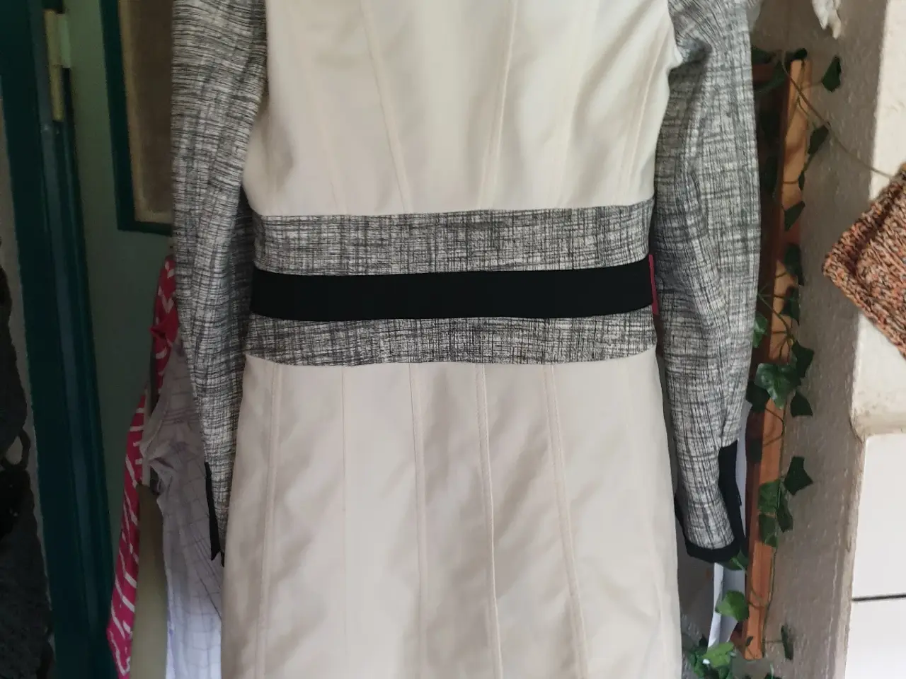 Billede 4 - Karen Millen jakke