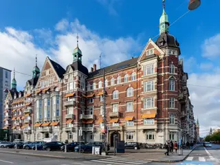 Fuldt serviceret kontor på Ny Christiansborg