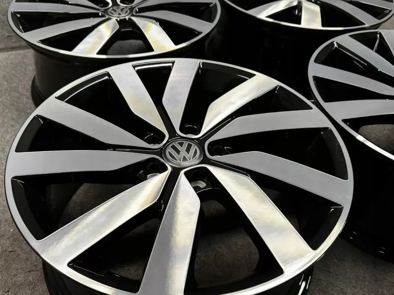 Billede 8 - ALUFÆLGE VW TOURAN MARSEILLE 5TA 18"