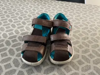 Flere sandaler