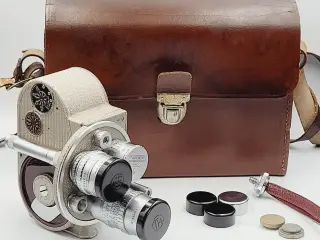 ⭐️· 🎬 Bell & Howell 605 8mm Filmkamera - Klassisk