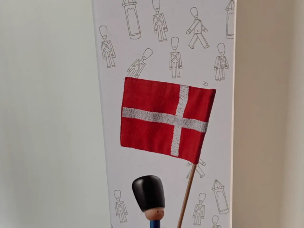 Billede 6 - Kaj Bojesen garder med flag 🇩🇰