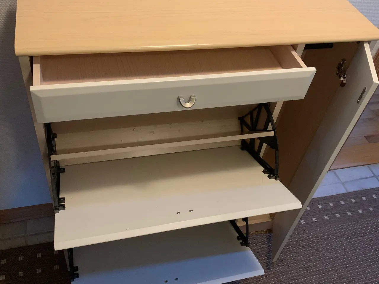 Billede 2 - Skoskab med låge og skuffe 