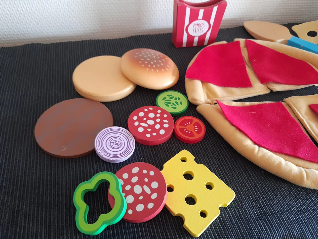 Billede 4 - Legemad pizza, burger, brød m.m