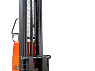 ECO Semi-eletrisk Stabler - op til 1500 kg kapacitet, løftehøjde 1600 mm