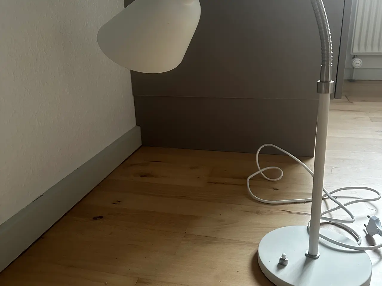 Billede 1 - Arne Jacobsen bordlampe Bellevue AJ8