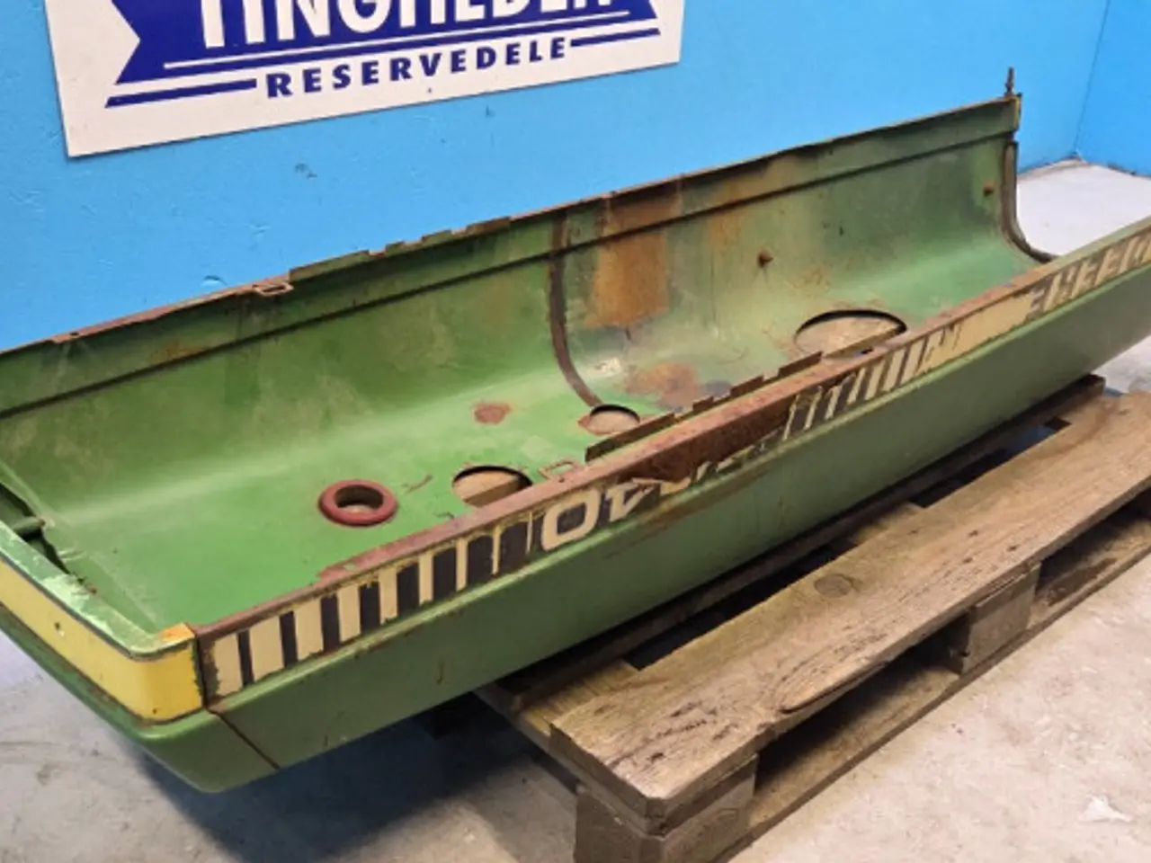 Billede 18 - John Deere 4040 Motorhjelm AR68408