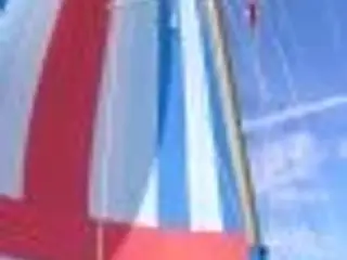 Danboat 29, sejlbåd ligger på land.