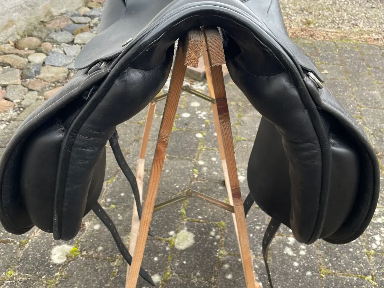 Billede 3 - Trainer’s Mariel 17” sort dressur sadel