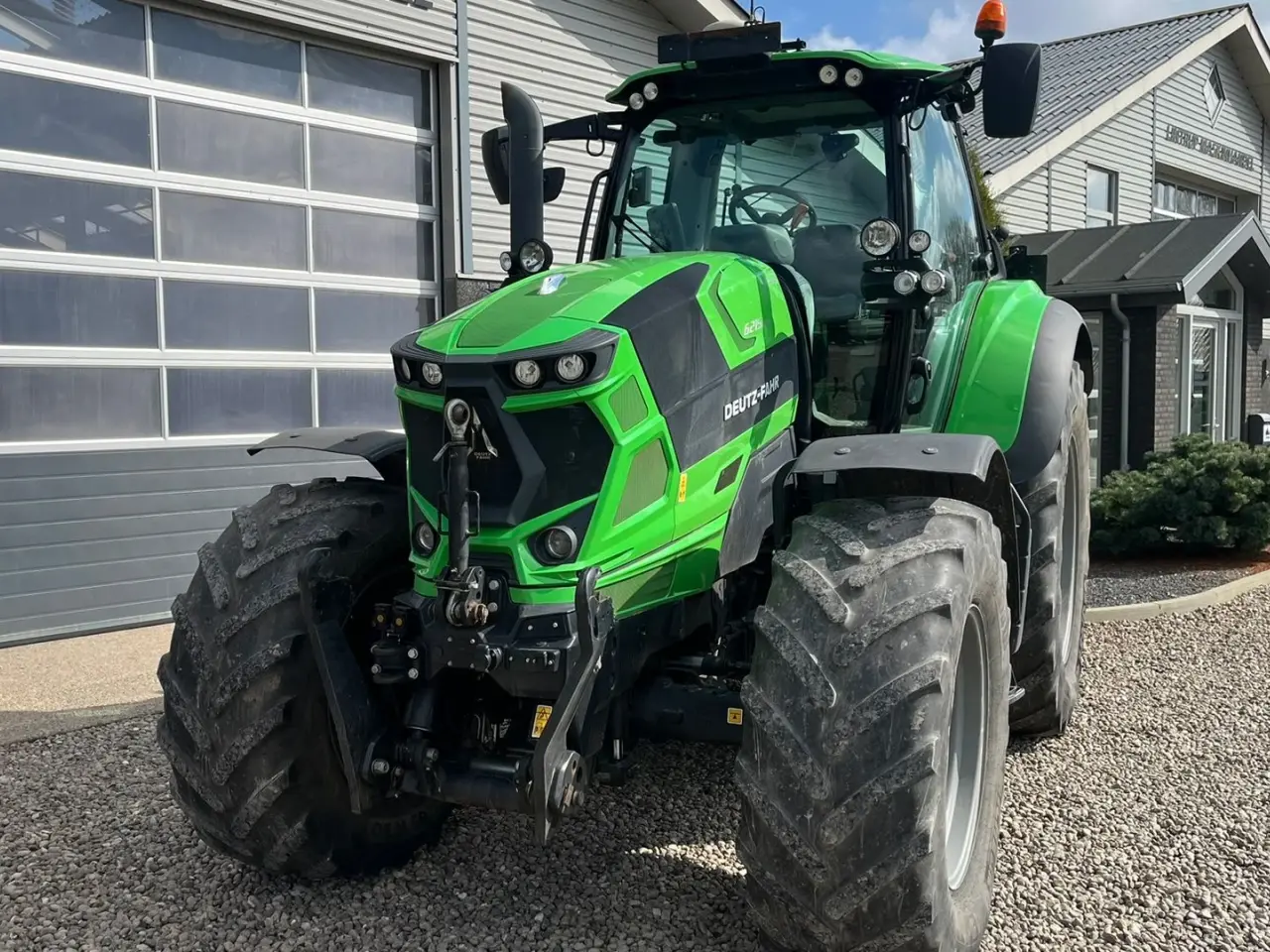 Billede 10 - Deutz-Fahr Agrotron 6215 TTV Med frontlift