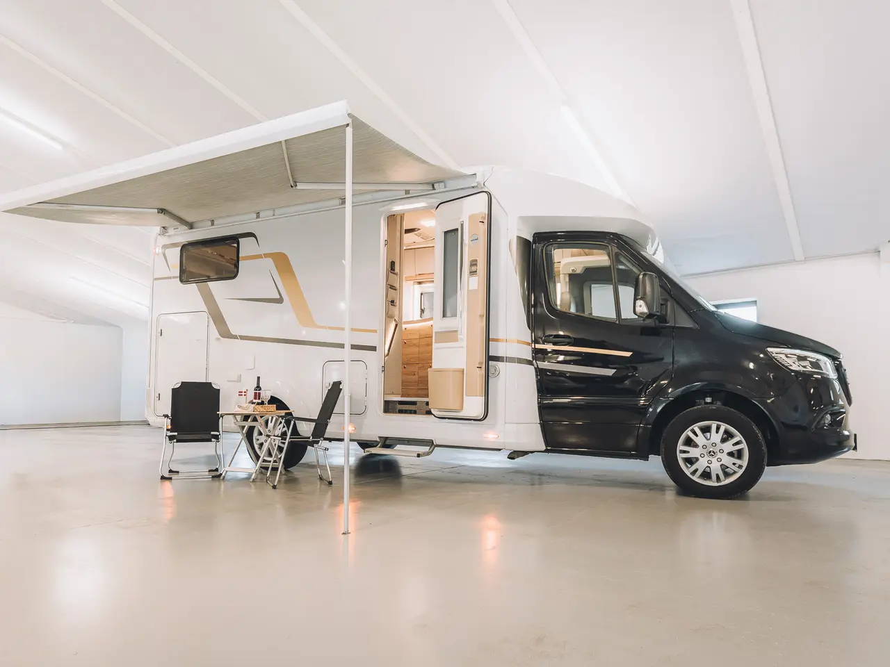 Billede 1 - Eura Mobil Mercedes-Benz Profila 696 EB