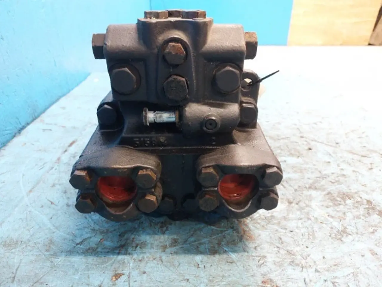 Billede 8 - New Holland CX8090 Hydrostat motor 84819681