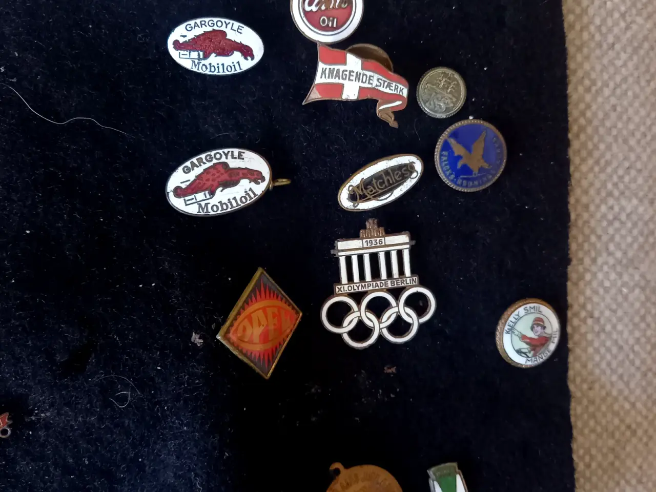 Billede 4 - Gamle Pins