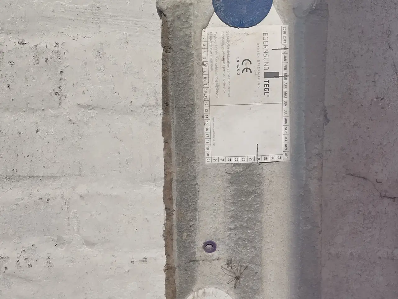 Billede 3 - teglsten overligger 7 sten.
