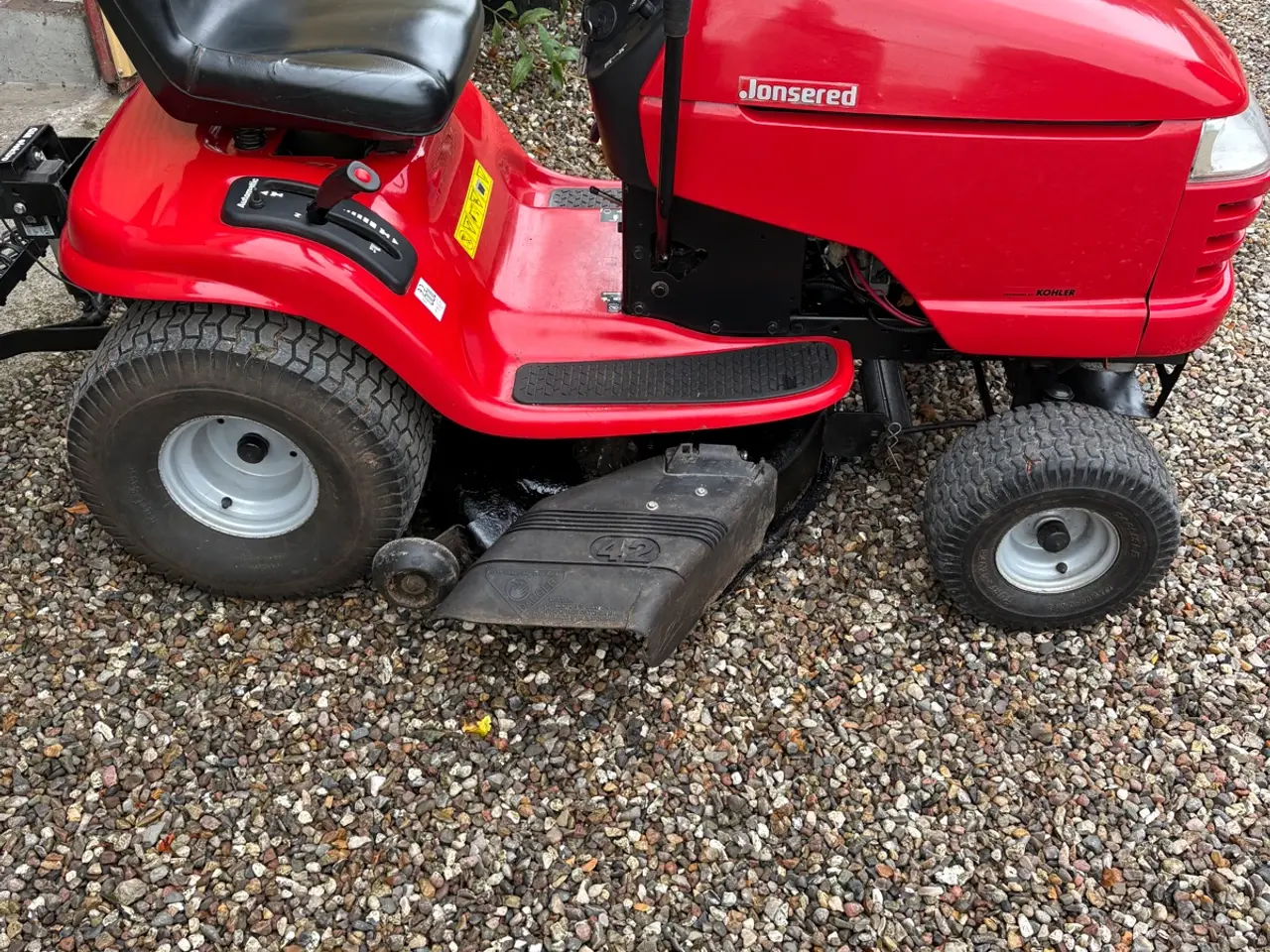Billede 1 - Jonsered LT 2118 A med 42’’ klipper.