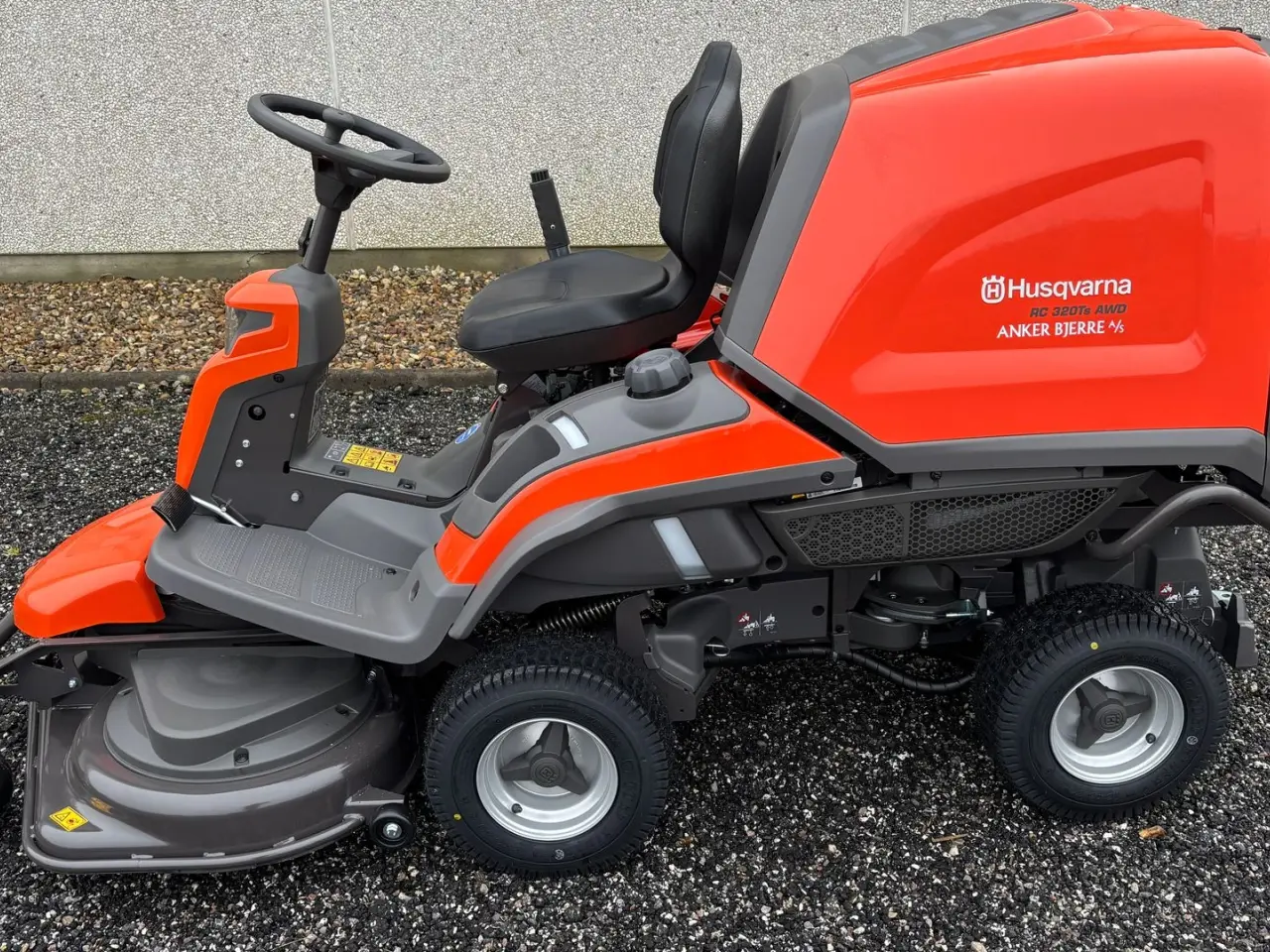 Billede 1 - Husqvarna RC 320Ts AWD Skarp pris