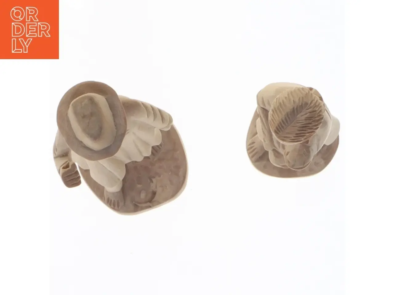 Billede 2 - Træfigurer (str. 12 x 3 cm og 13 x 4 cm)