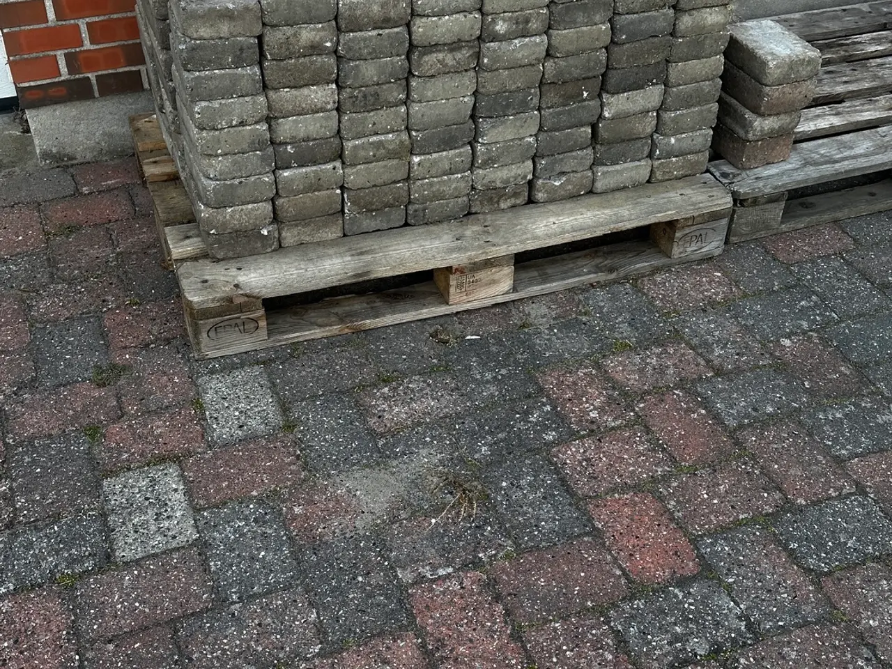 Billede 1 - 30m2 Belægning sten 21x14x5