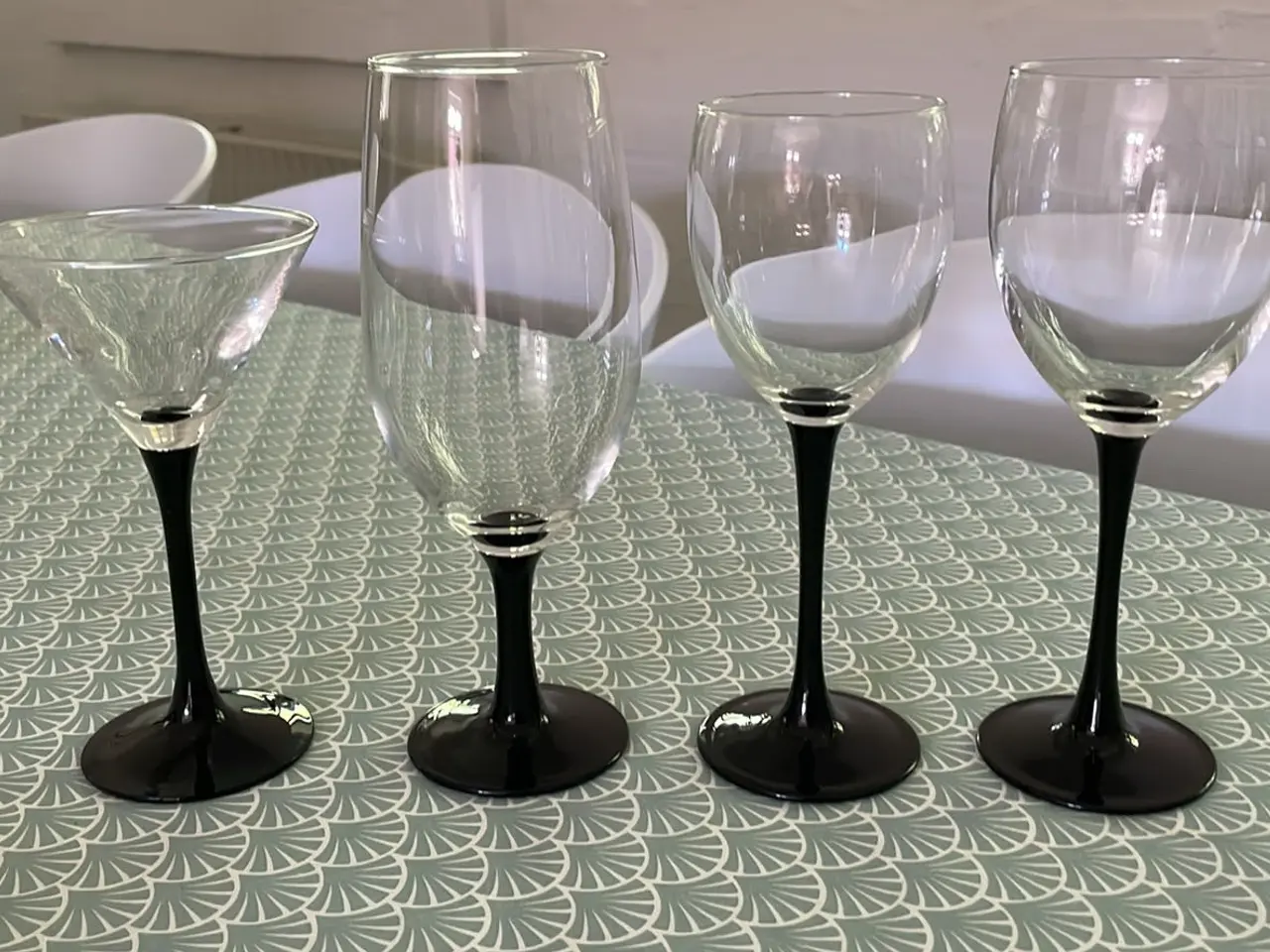 Billede 1 - Domino glas med sort fod