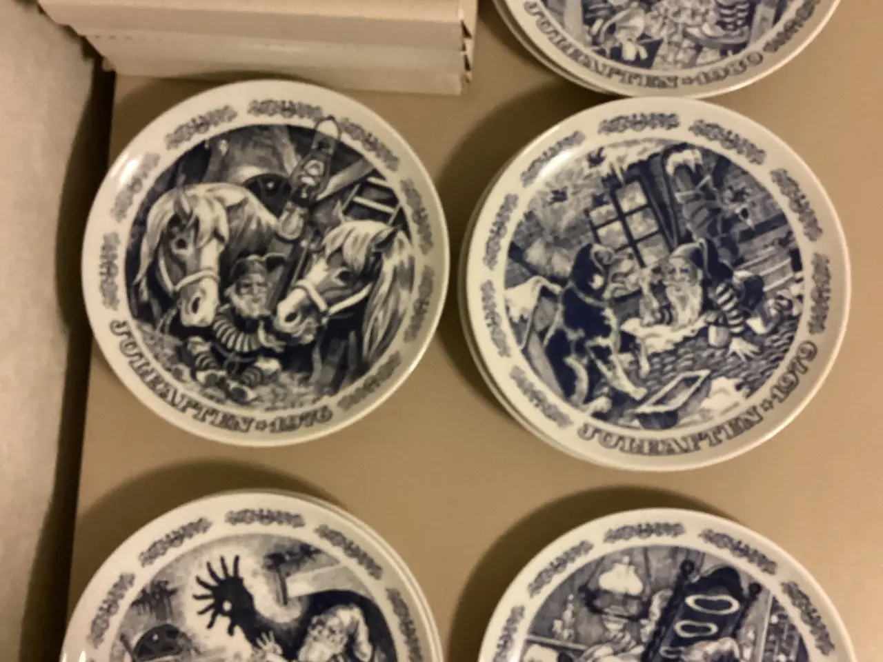 Billede 2 - 9 stk. Svane juleplatter håndlavede i Danmark 